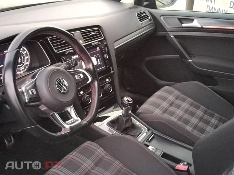 Volkswagen Golf GTI (BlueMotion ) Performance