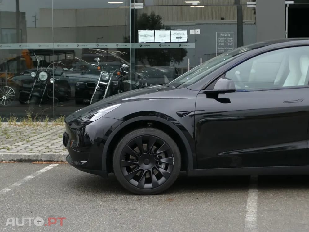 Tesla Model Y Tração Traseira