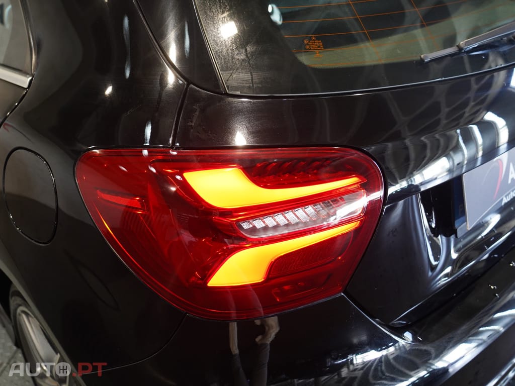 Mercedes-Benz A 180 d AMG Line