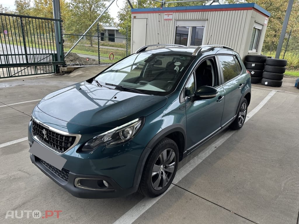 Peugeot 2008 1.2 PureTech Signature EAT6