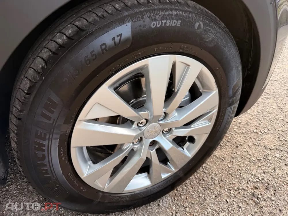 Peugeot 3008 1.6 BlueHDi Allure EAT6