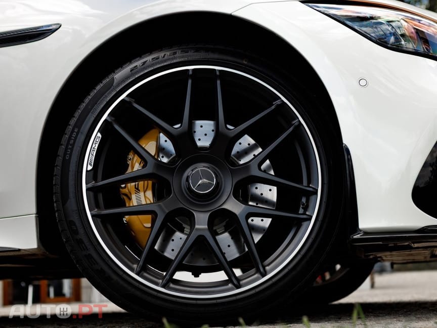 Mercedes-Benz AMG GT 63 s 4MATIC +