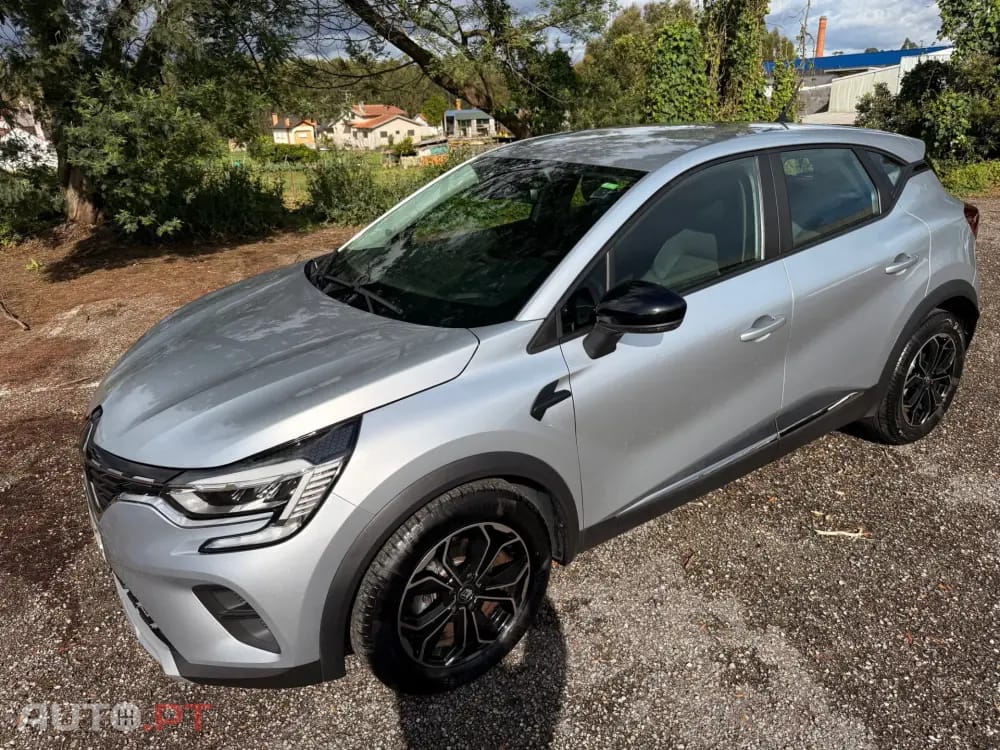 Renault Captur 1.5 dCi Exclusive EDC — fotografia 9