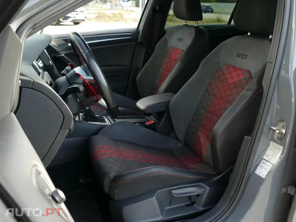 Volkswagen Golf 2.0 TSI GTi TCR DSG