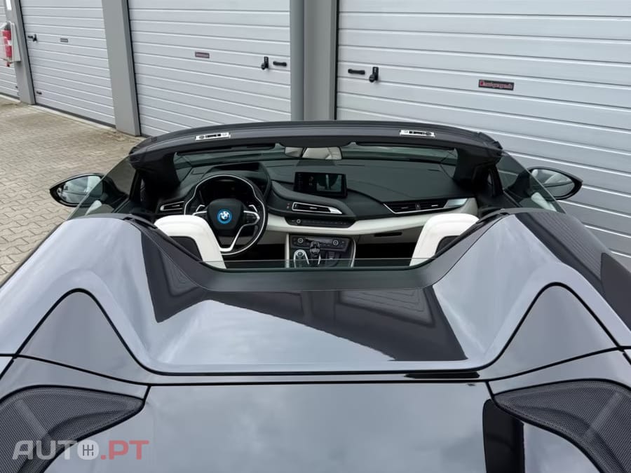 BMW i8 Roadster First Edition