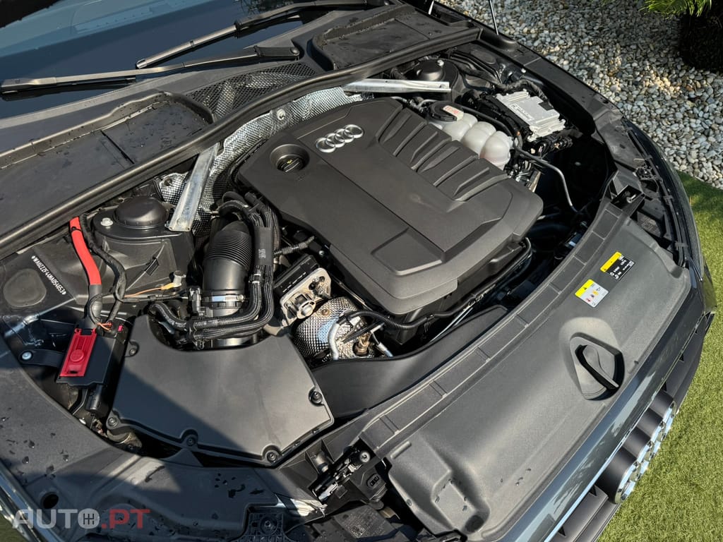 Audi A4 Avant 30 TDI S tronic