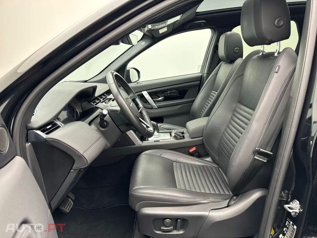 Land Rover Discovery Sport 1.5 I3 P300e AWD SE