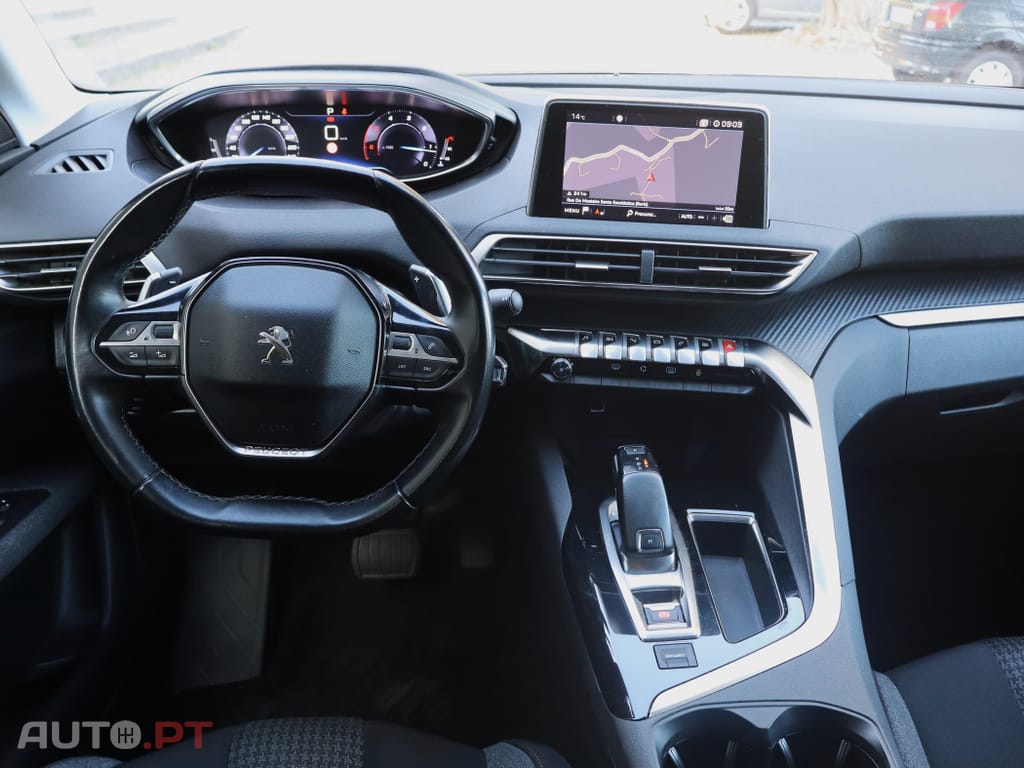 Peugeot 3008 1.5 BlueHDi Allure EAT8