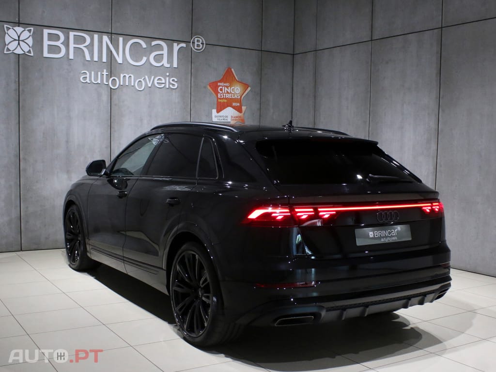 Audi Q8 55 TFSIe quattro Tiptronic