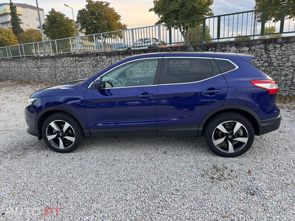 Nissan Qashqai 1.2 DIG-T N-Connecta 18