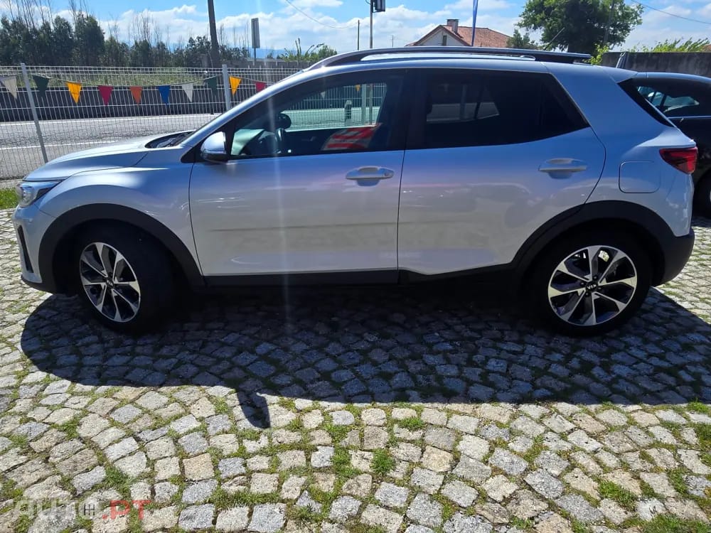 Kia Stonic 1.6 CRDi LX foto 3