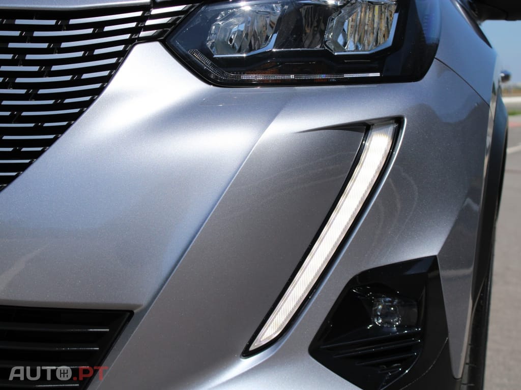 Peugeot E-2008 Allure