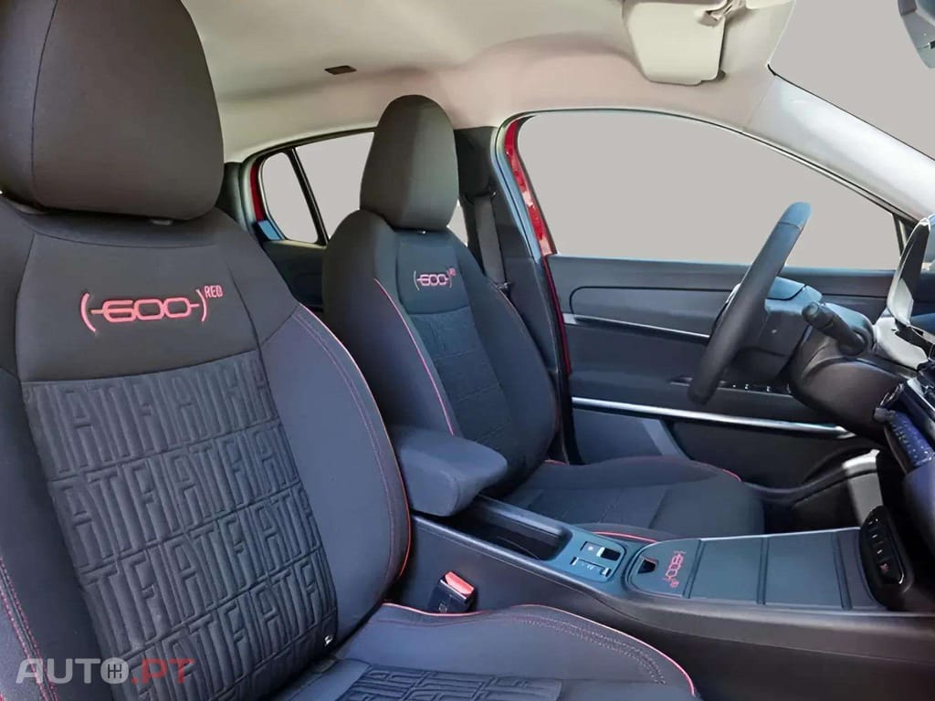 Fiat 600 e 54 kWh I.V.A DEDUTÍVEL 