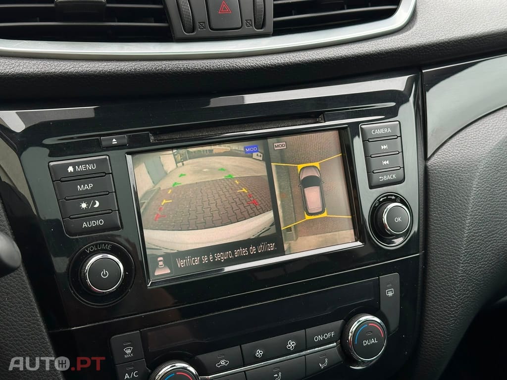 Nissan Qashqai 1.5 dCi N-Connecta J18