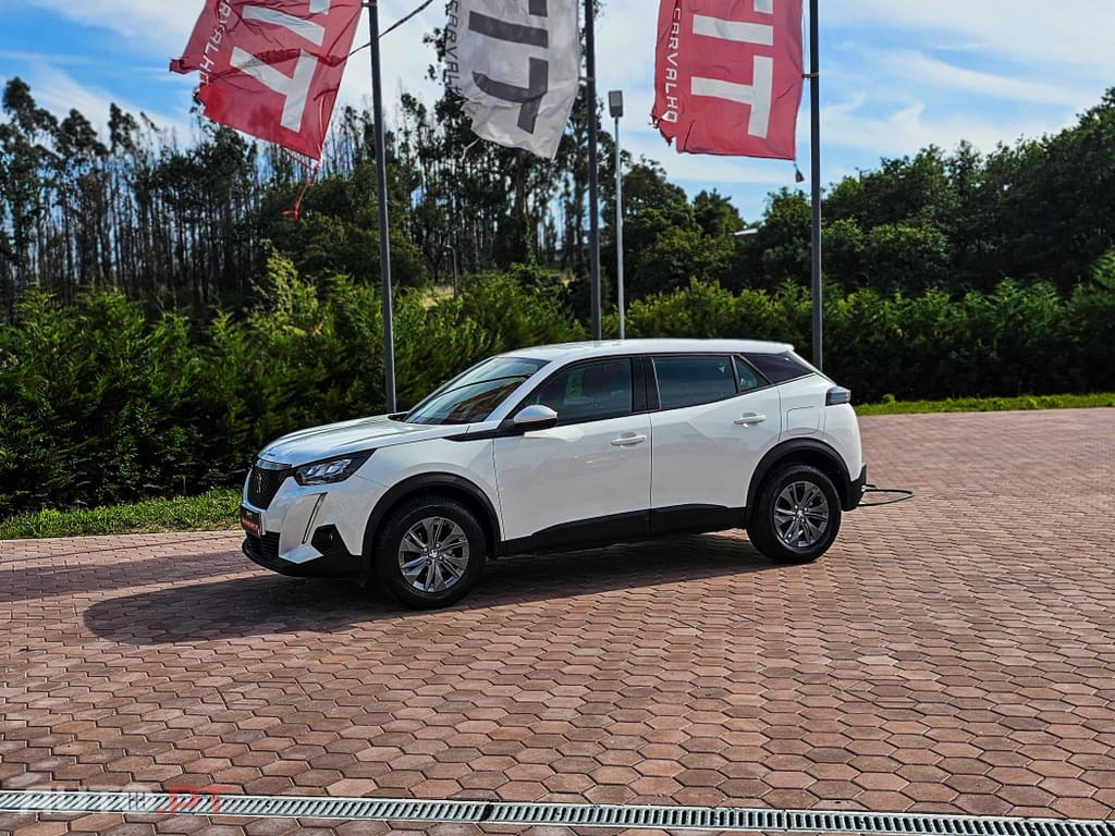 Peugeot 2008 1.2 PureTech Active Pack