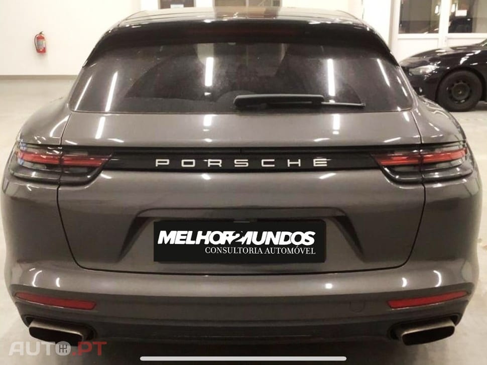 Porsche Panamera 4 E-Hybrid
