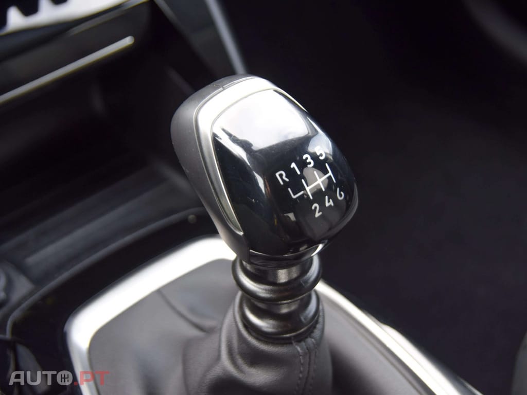 Peugeot 208 1.2 PureTech Allure Pack