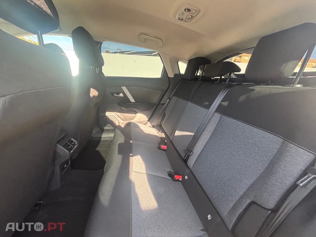 Citroen C4 PureTech 130 Stop&Start SHINE
