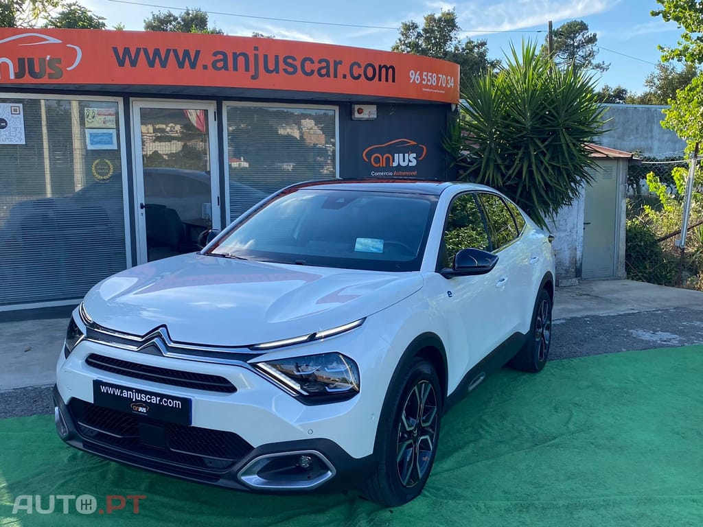 Citroen e-C4 X Shine Pack