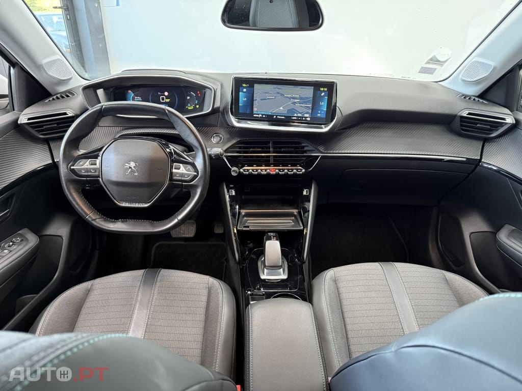 Peugeot E-208 50 kWh Allure Pack