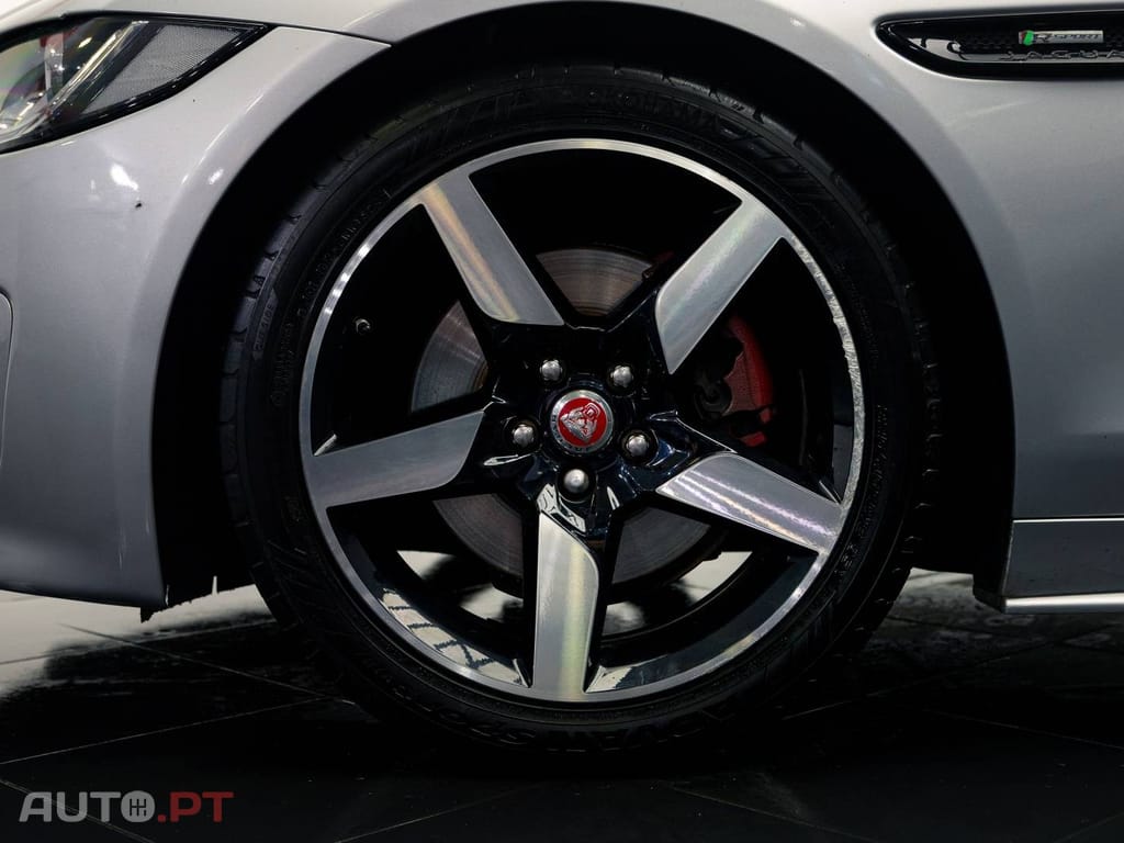 Jaguar XE 2.0 D R-Sport Aut.