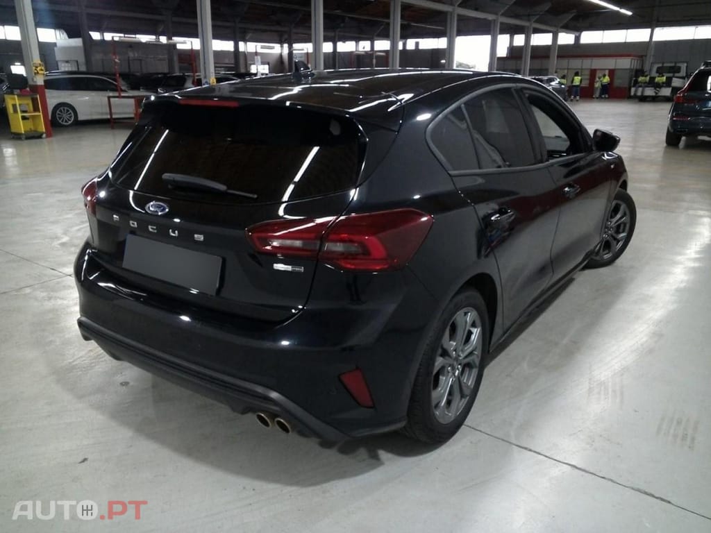 Ford Focus 1.0 EcoBoost MHEV ST-Line