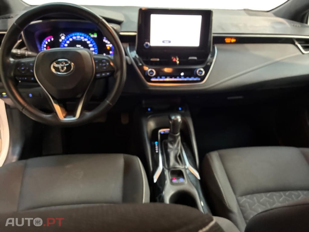 Toyota Corolla TS 1.8 Hybrid Dynamic Business