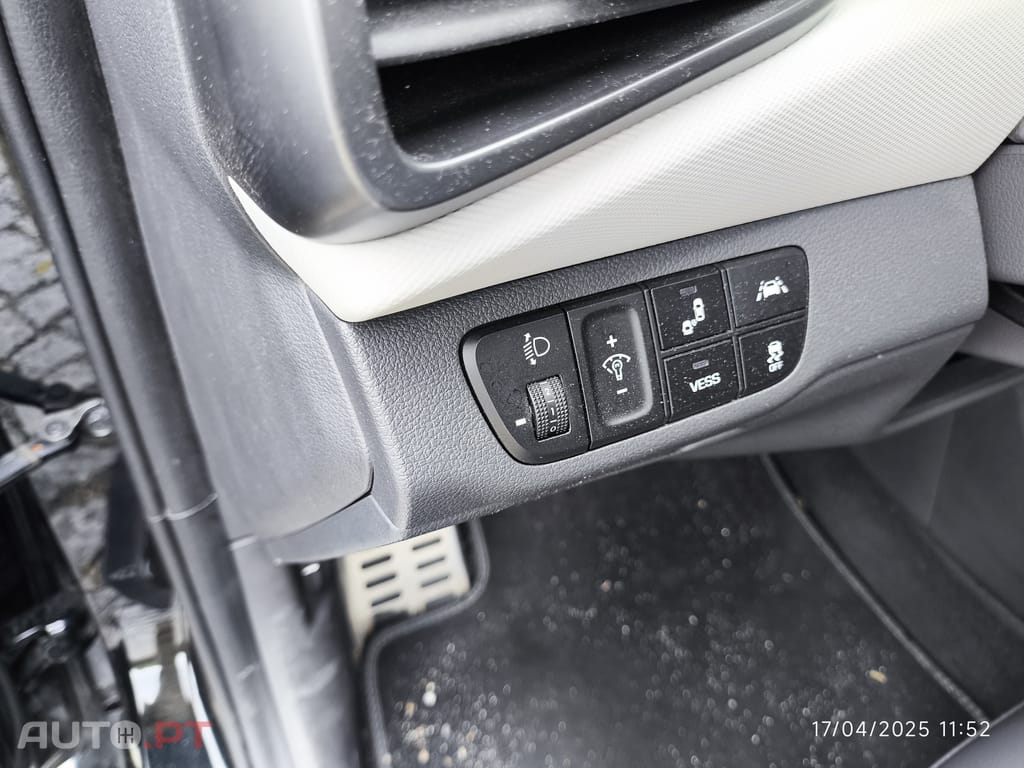 Hyundai Ioniq 38kWh full extras