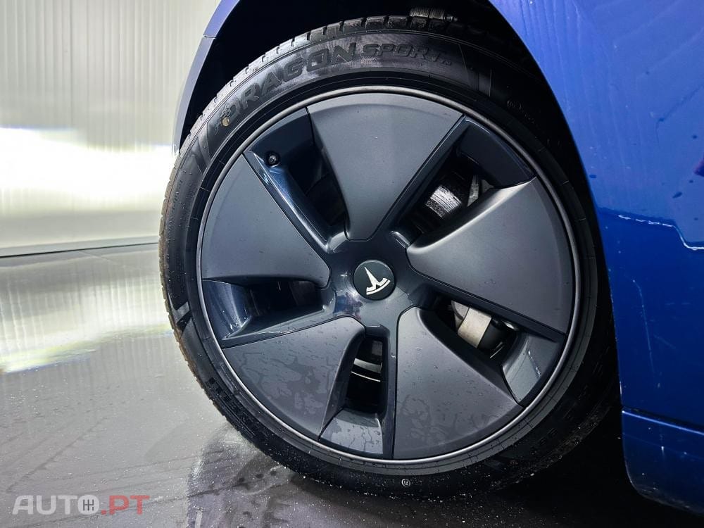 Tesla Model 3 Standard Range Plus RWD