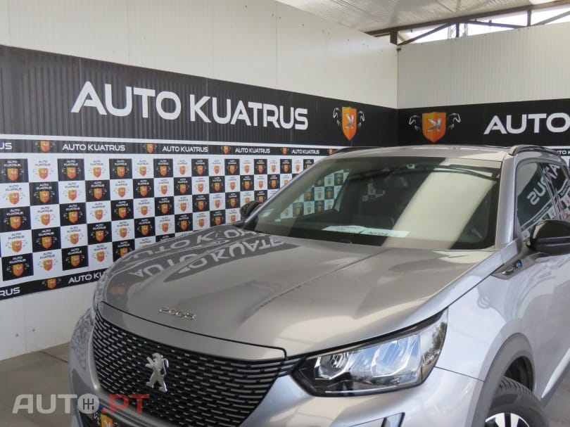 Peugeot E-2008 Allure Pack 100