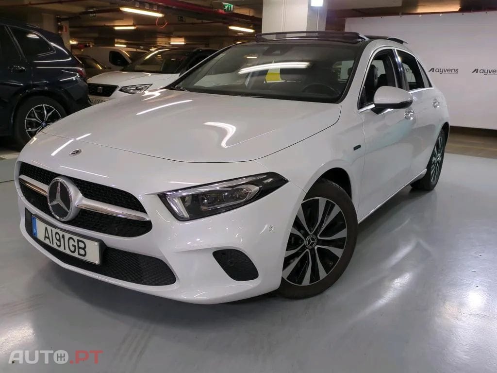 Mercedes-Benz A 250 e Style Plus
