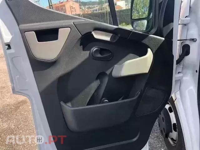 Renault Master MASTER 2.3 DCI L4H2 3.5T