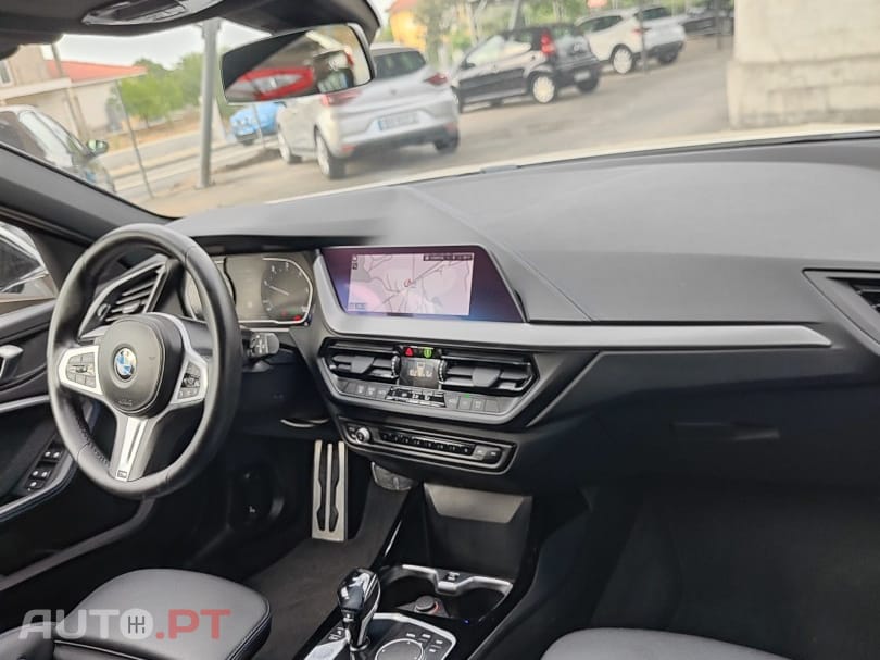 BMW 116 d Pack Desportivo M Auto
