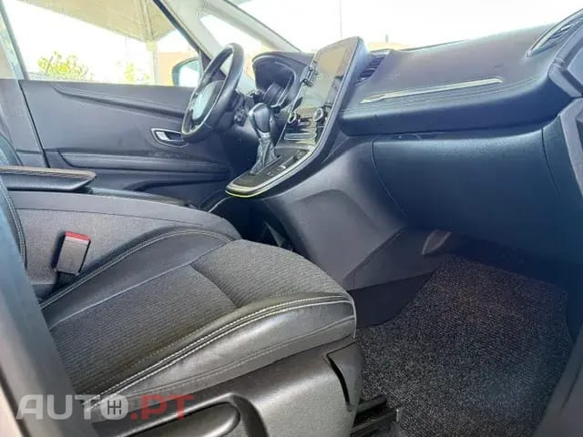 Renault Grand Scénic 1.7 Blue dCi Bose Edition EDC
