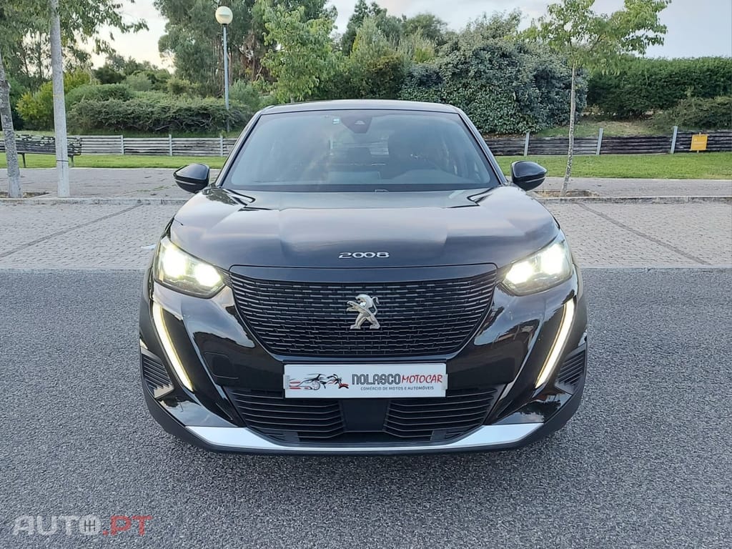 Peugeot E-2008 50 kWh Active Pack