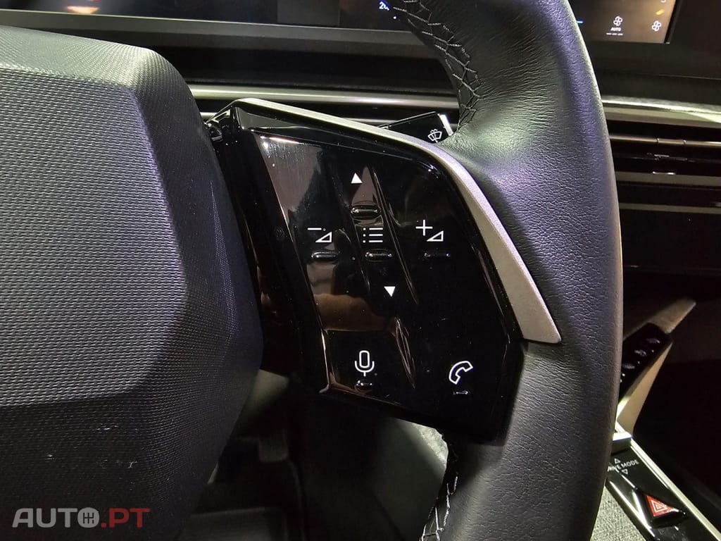Peugeot 3008 1.2 Hybrid Allure Pack EAT8
