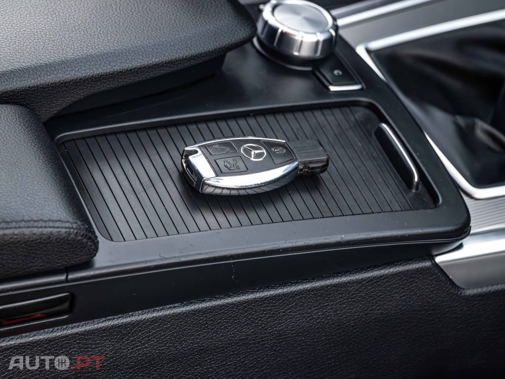 Mercedes-Benz E 220 BlueTEC Avantgarde