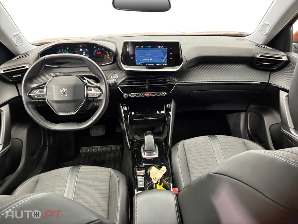 Peugeot E-2008 50 kWh Allure