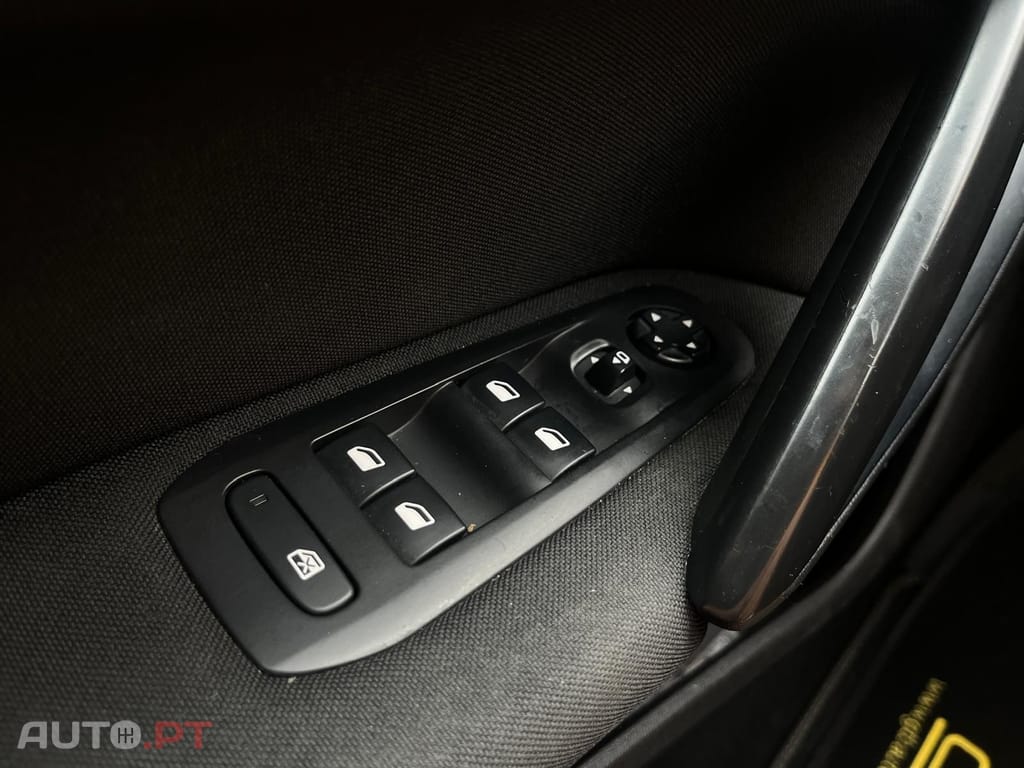 Peugeot 308 SW 1.5 HDI STYLE EAT8