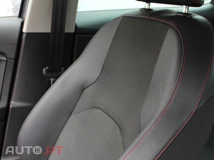 Seat Leon 2.0 TDI DPF FR