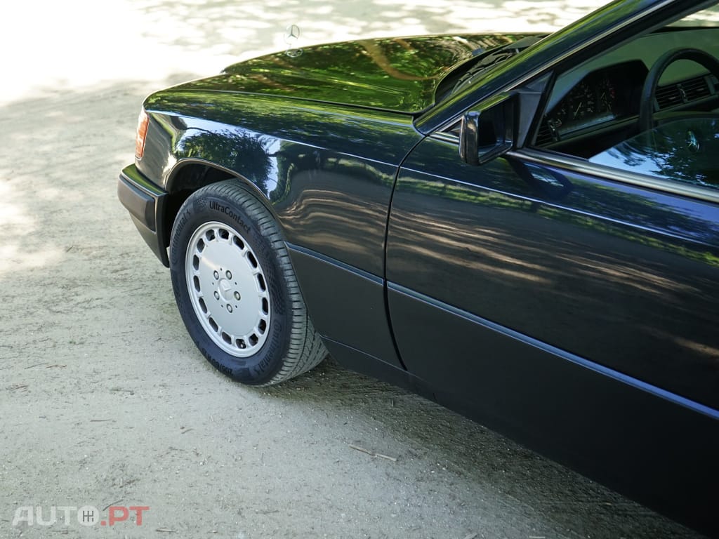 Mercedes-Benz 230 CE w124
