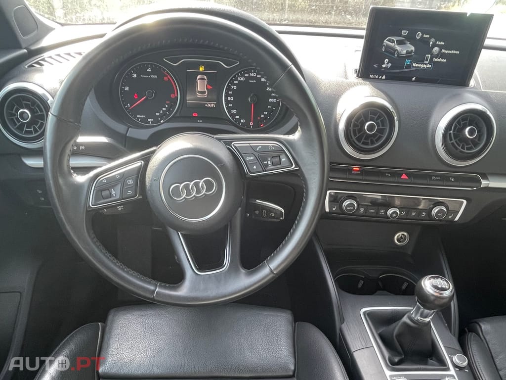 Audi A3 Sportback S-LINE