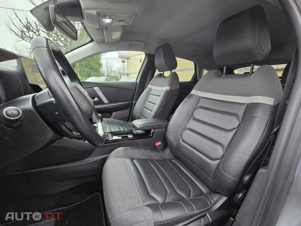 Citroen C4 1.2 PureTech Shine Pack EAT8