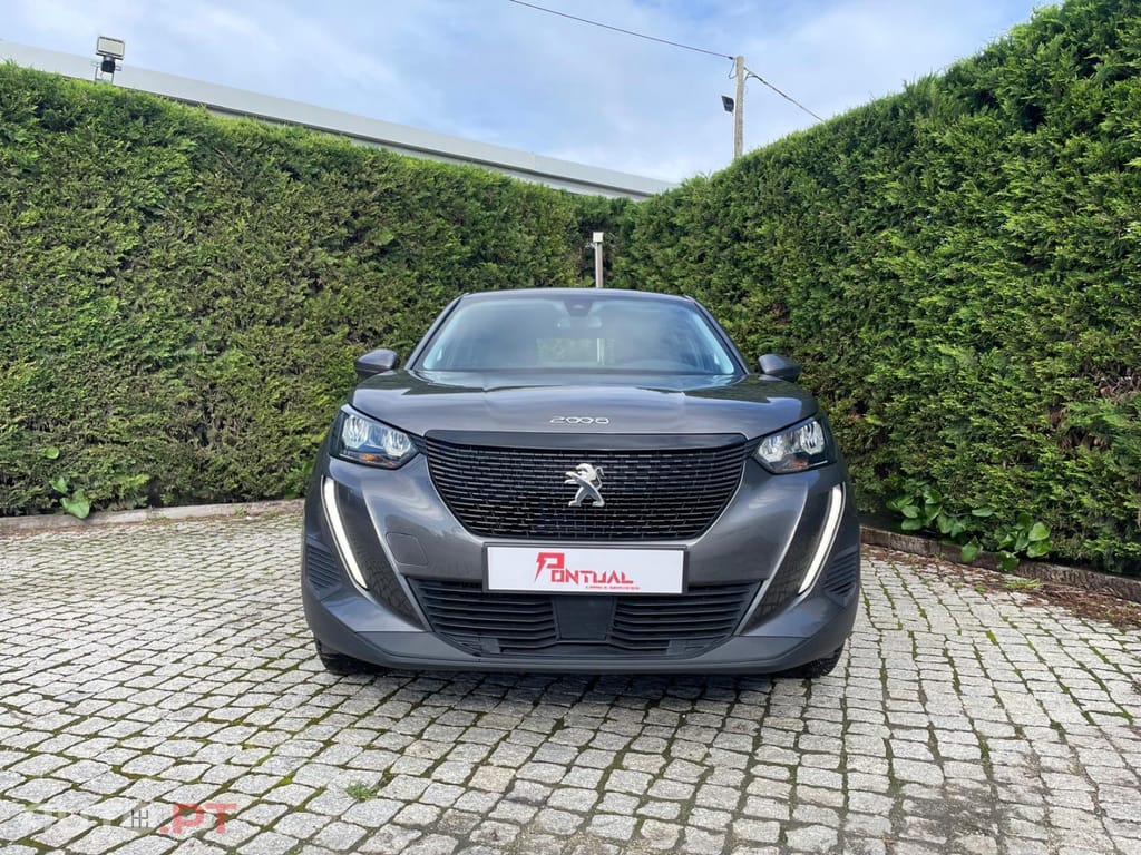 Peugeot 2008 1.2 PureTech Active Pack EAT8