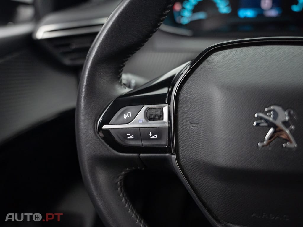 Peugeot E-208 50 kWh Allure