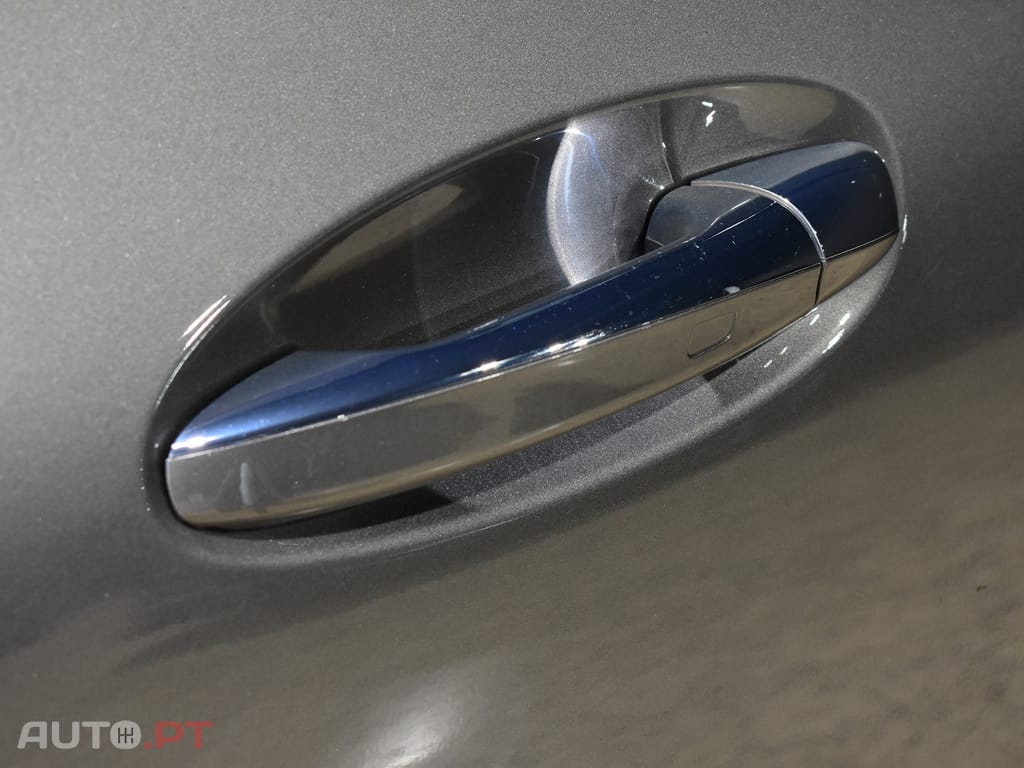 Mercedes-Benz EQA 250 AMG Line