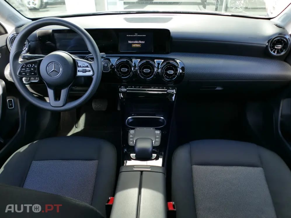 Mercedes-Benz A 250 e