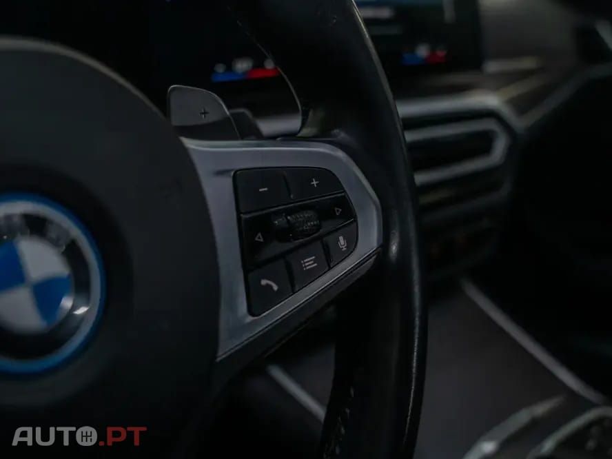 BMW 320 e Pack Desportivo M Auto
