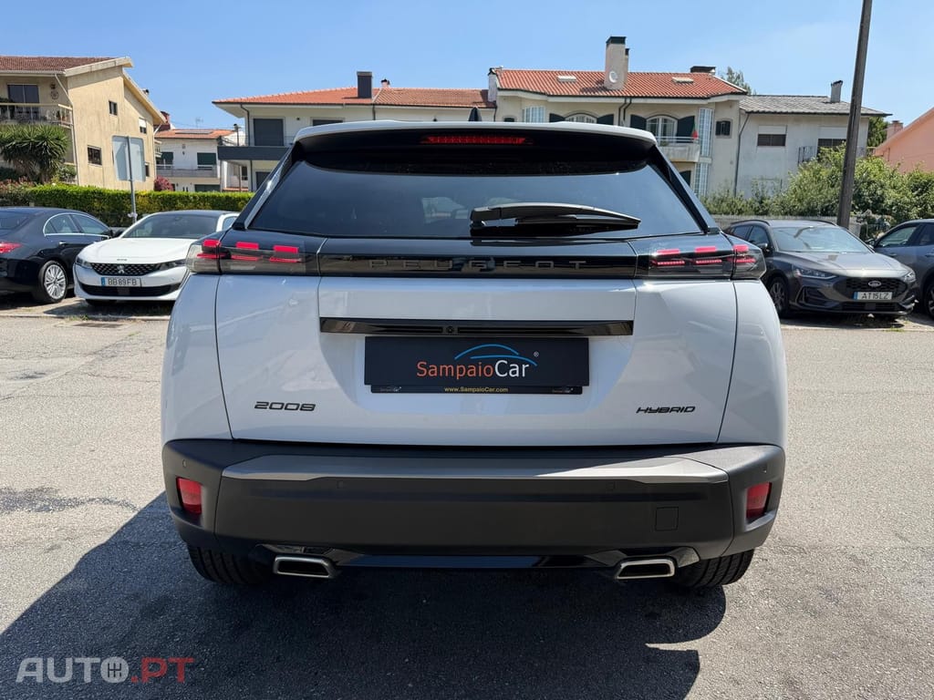 Peugeot 2008 1.2 Hybrid Allure e-DCS6