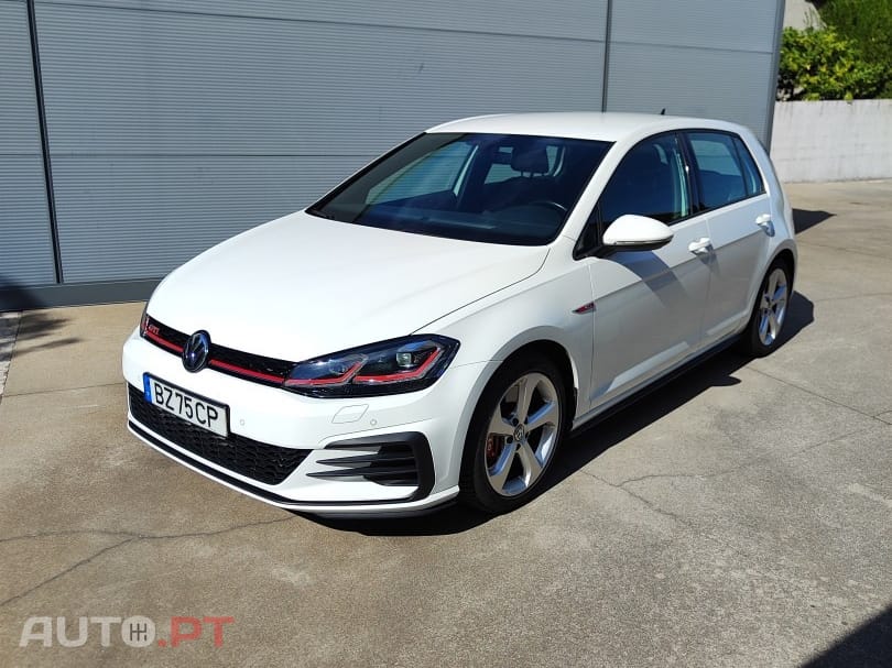 Volkswagen Golf 2.0 TSI GTI DSG